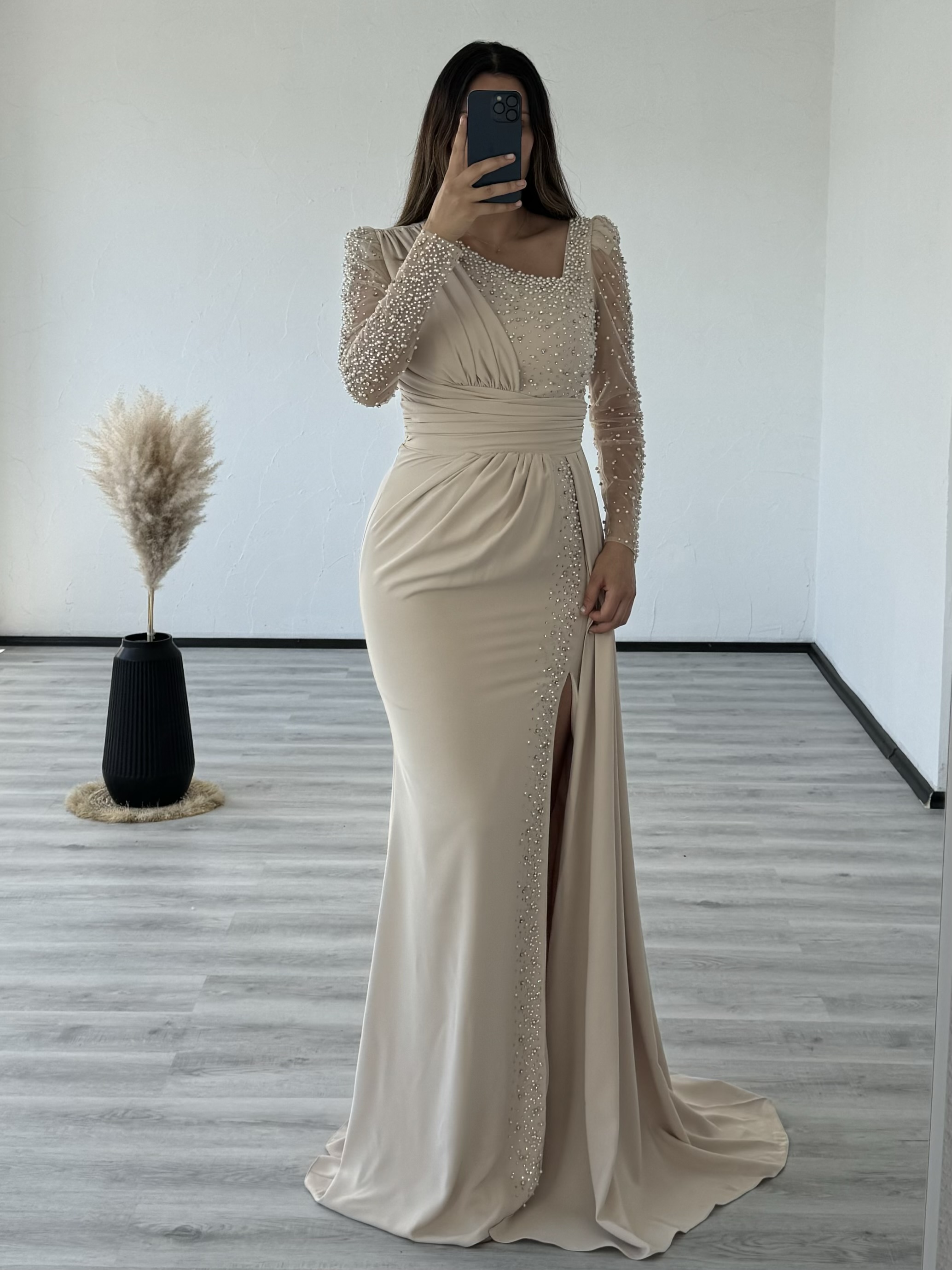 Azra Dress